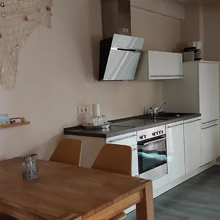 Schoenes In Mit Terrasse Und Grill Сasa de vacaciones