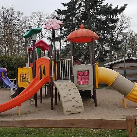 Schoenes In Mit Terrasse Und Grill Сasa de vacaciones